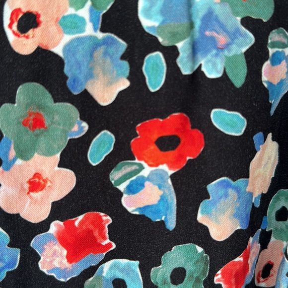 Floral short-sleeve blouse - Picture 3 of 8